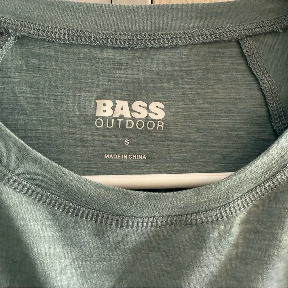 Bass Outdoor Women's Ruched Raglan-Sleeve‎ Fashion Tee Silver Blue Size Small - Picture 3 of 5